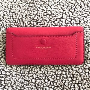 PRICE FIRM • Marc Jacobs Bifold Wallet